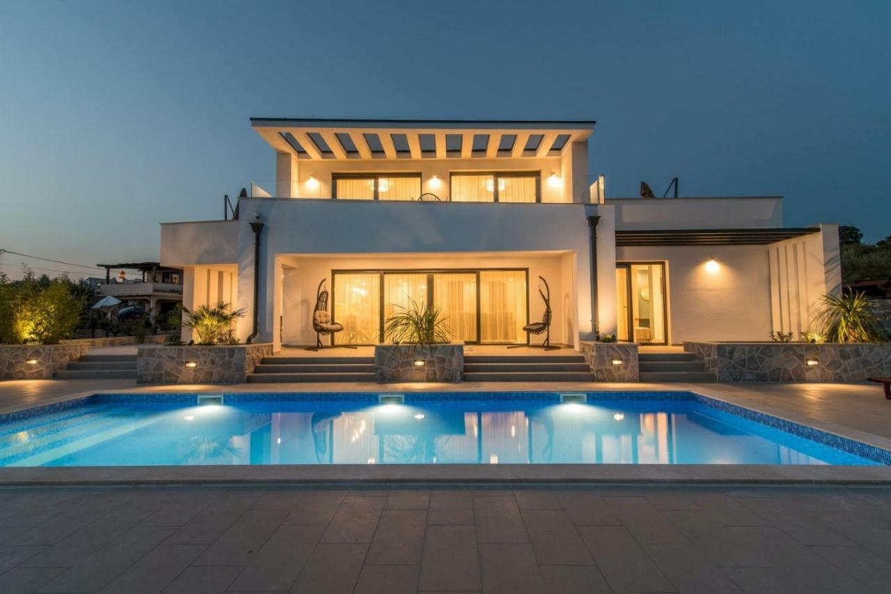 Luxury Villa Viktorija Linardići Eksteriør bilde