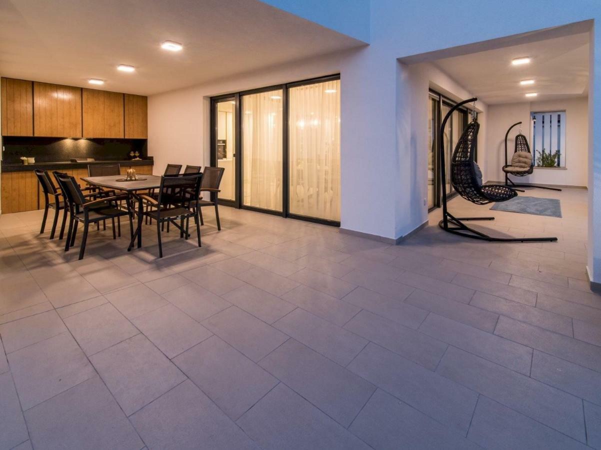 Luxury Villa Viktorija Linardići Eksteriør bilde